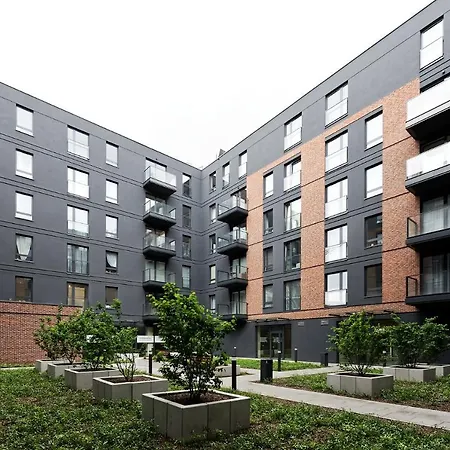 Zentrum Parking By Impero Apartman Poznań